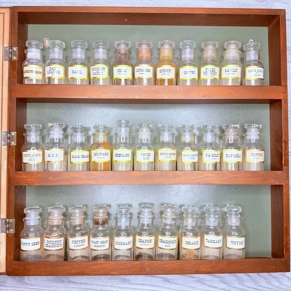 Vintage Wagner spice rack box w/ 32 glass spice jars apothecary rustic kitchen - Picture 7 of 16